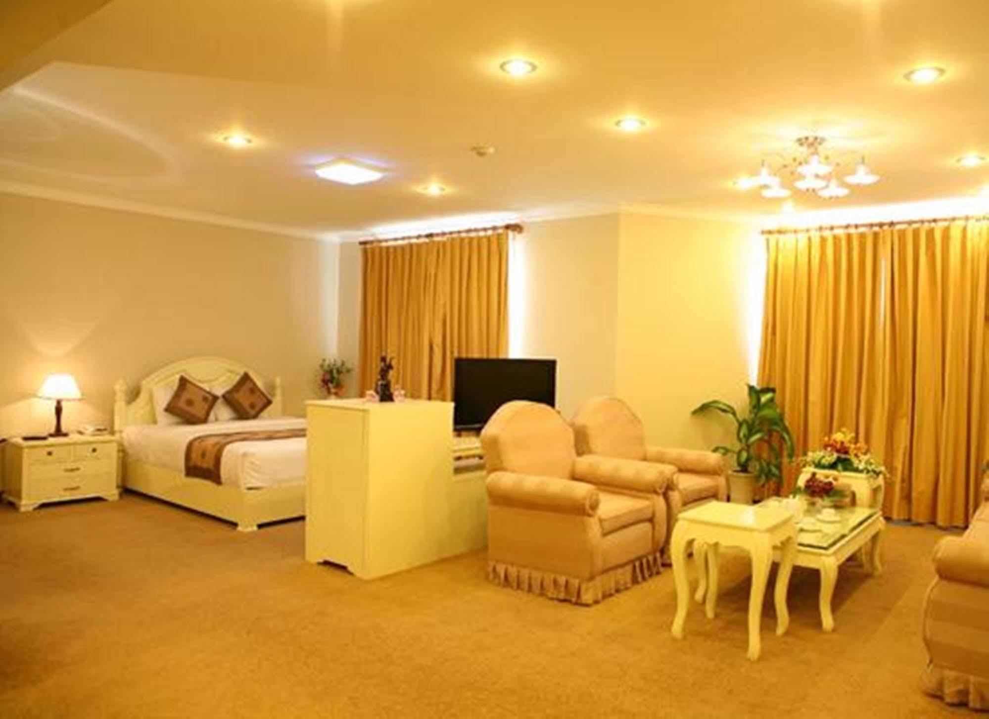 Guest House 165 โฮจิมินห์ซิตี้ ภายนอก รูปภาพ