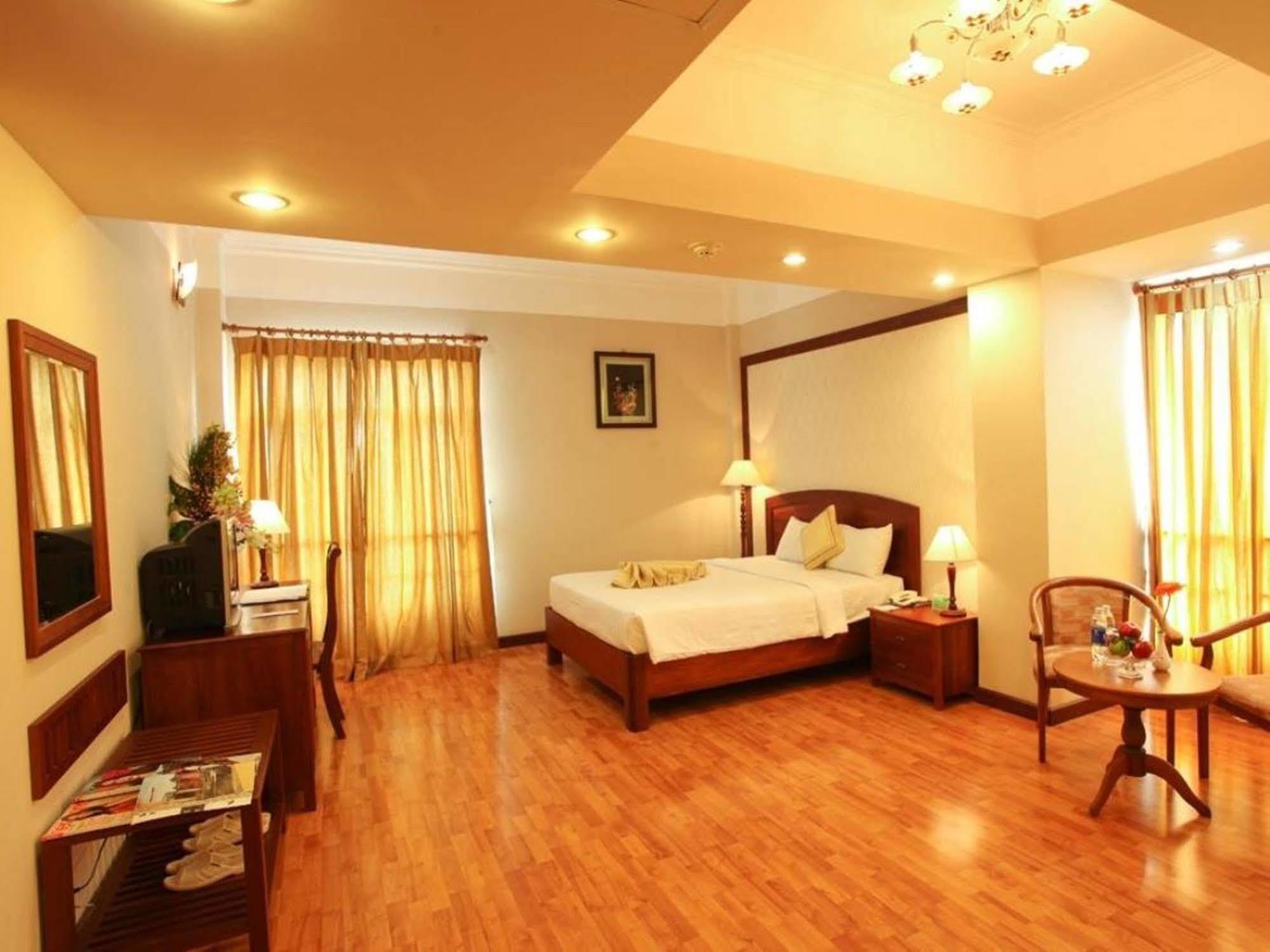 Guest House 165 โฮจิมินห์ซิตี้ ภายนอก รูปภาพ