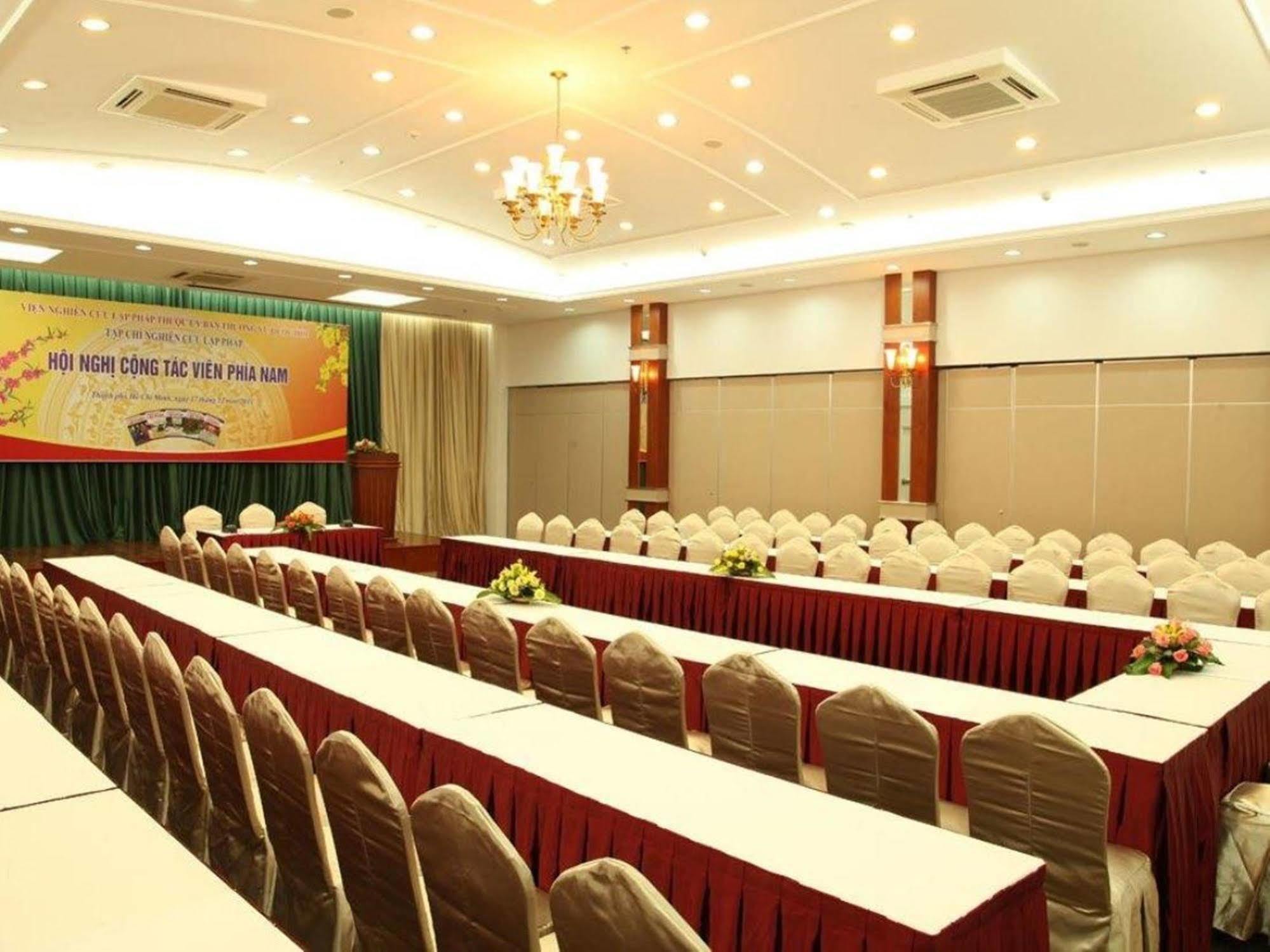 Guest House 165 โฮจิมินห์ซิตี้ ภายนอก รูปภาพ